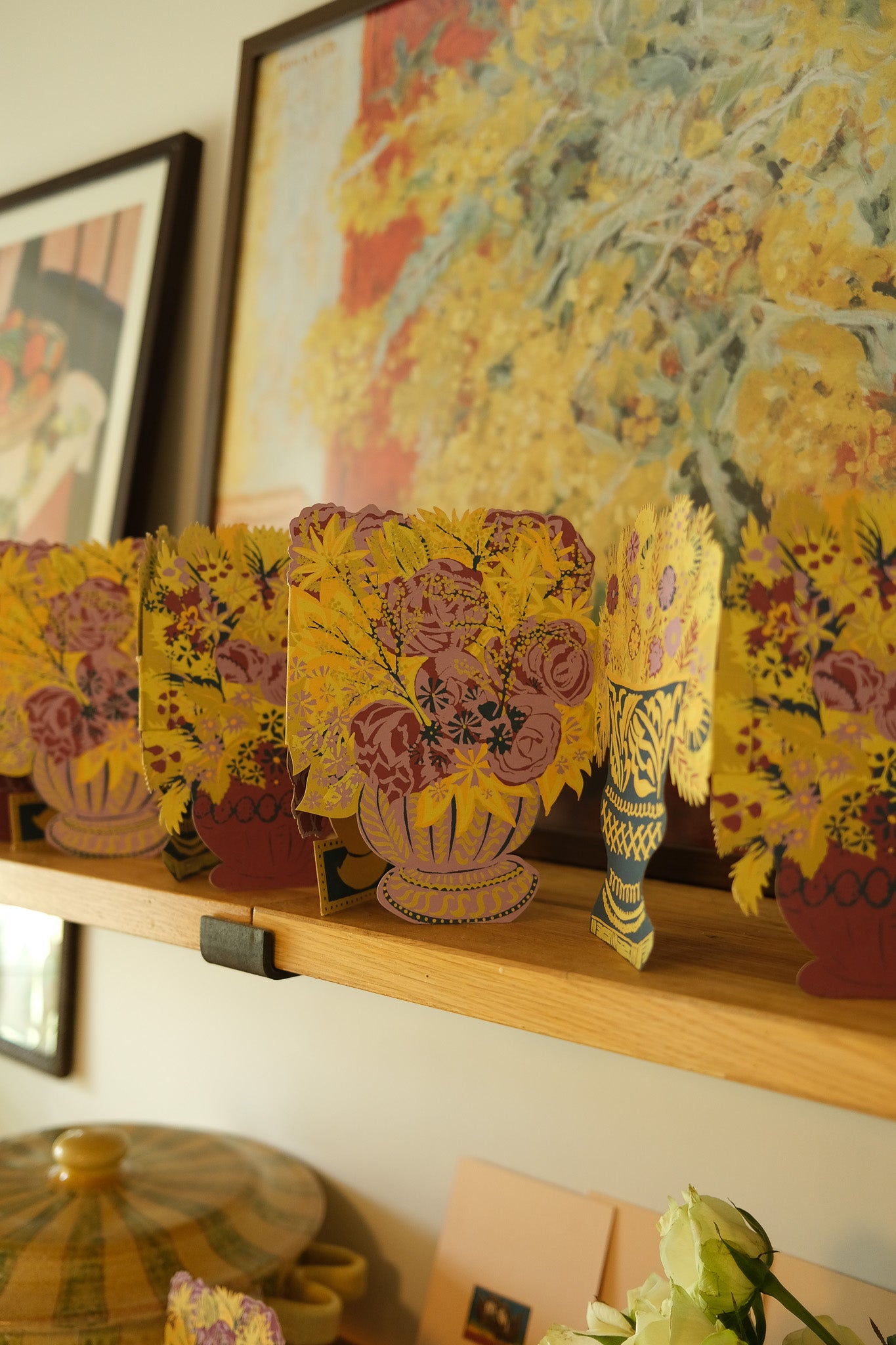 Bloomsbury Floral Vases Concertina Garland