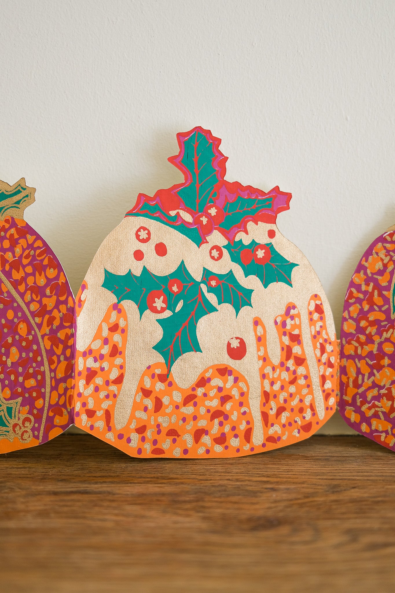 Christmas Puddings Concertina Garland