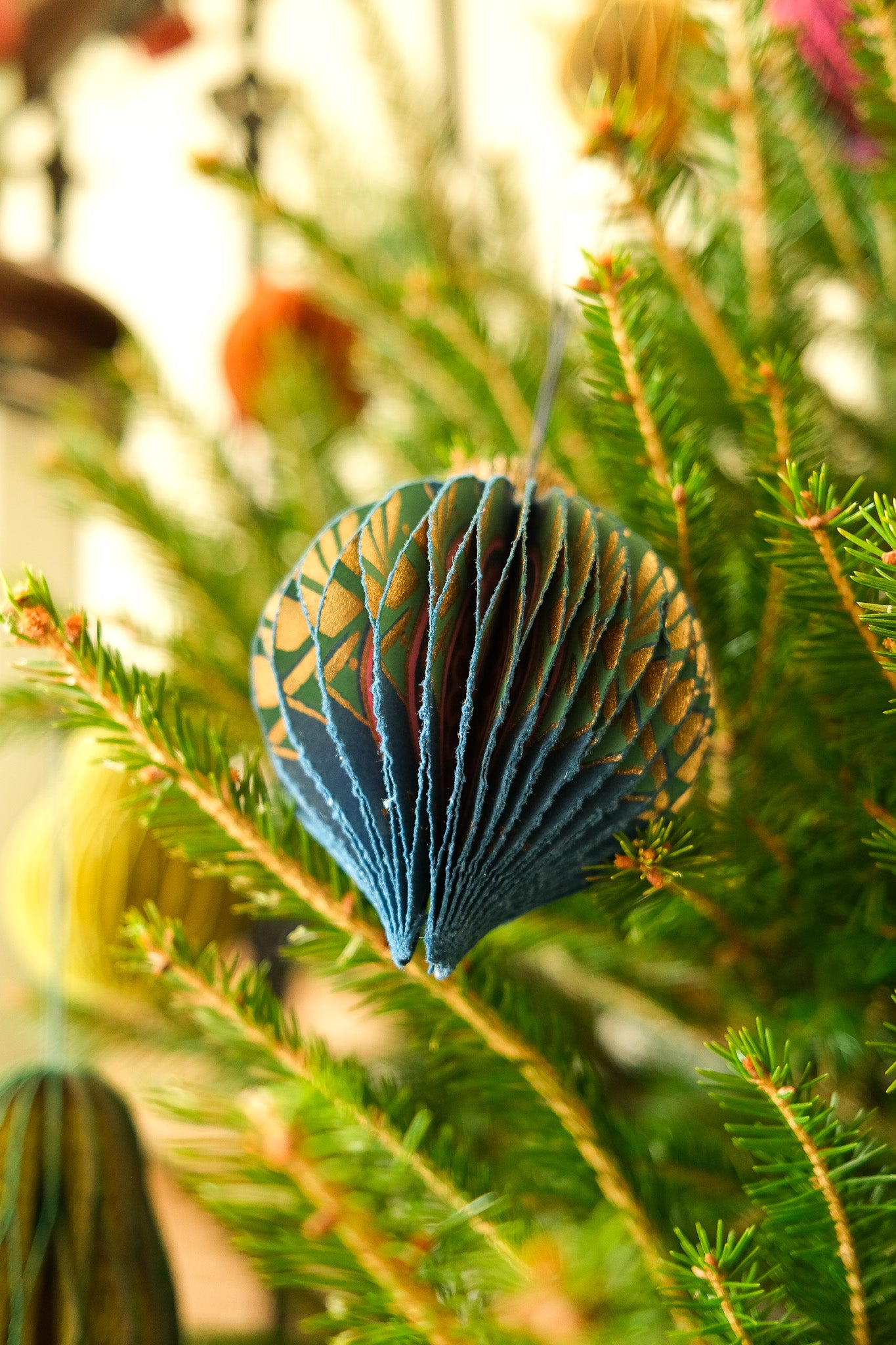 Blue Bauble Honeycomb