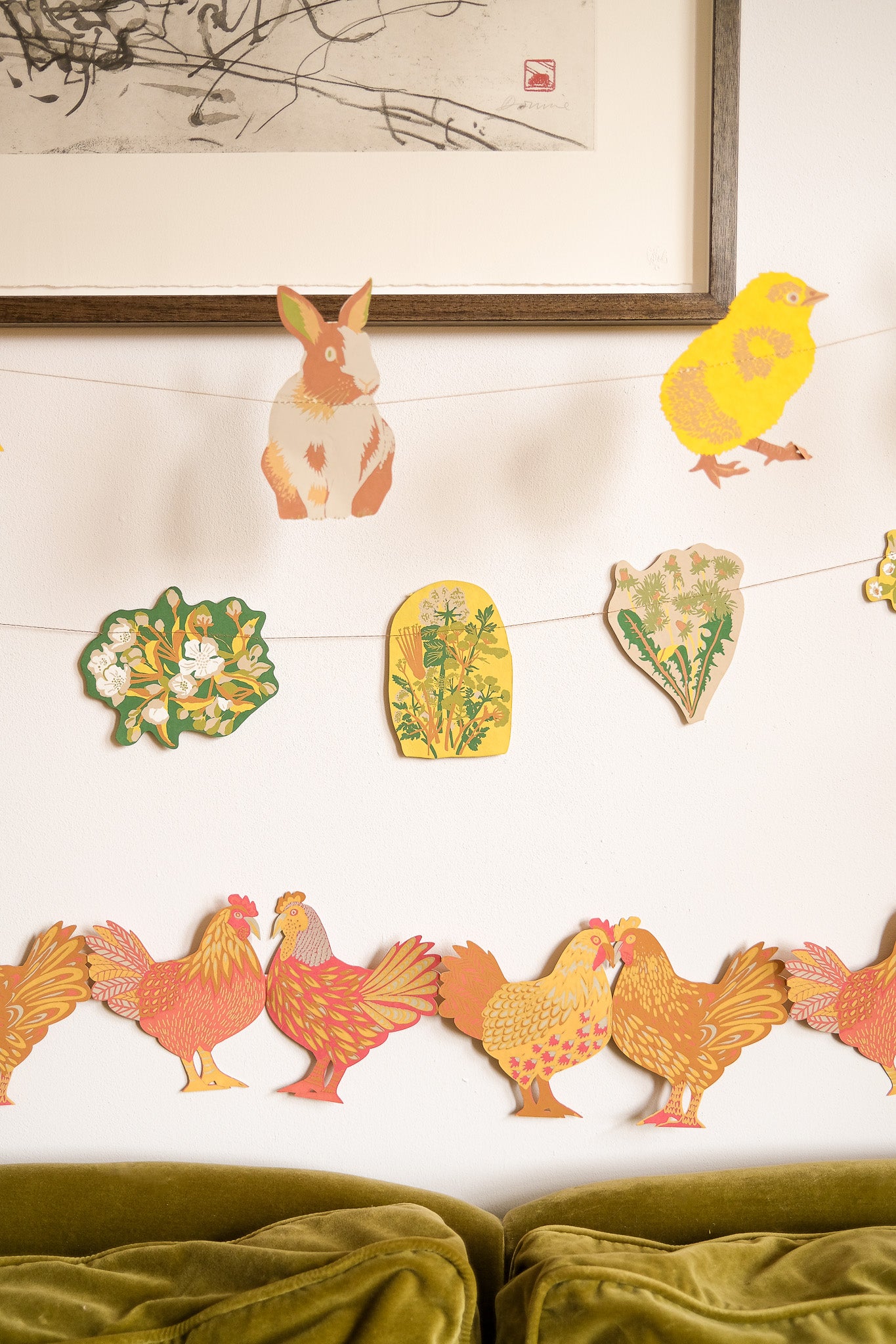 Chickens Concertina Garland