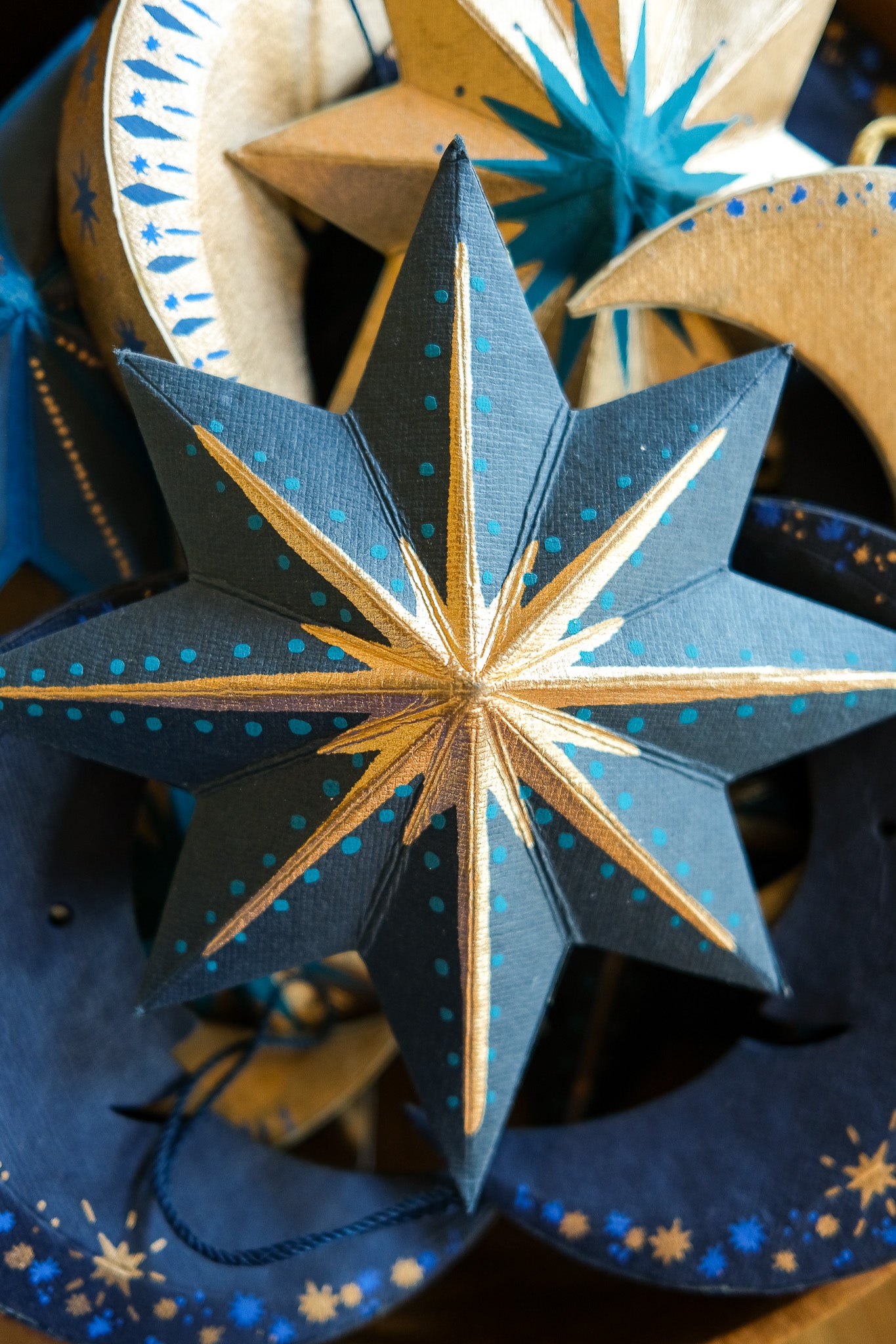 Twinkling Star Board Ornament