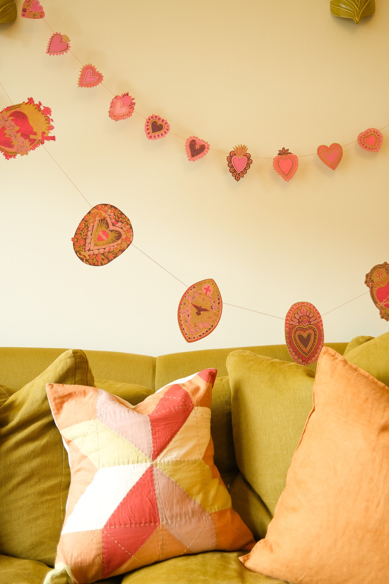 SAINT VALENTINE SEWN GARLAND